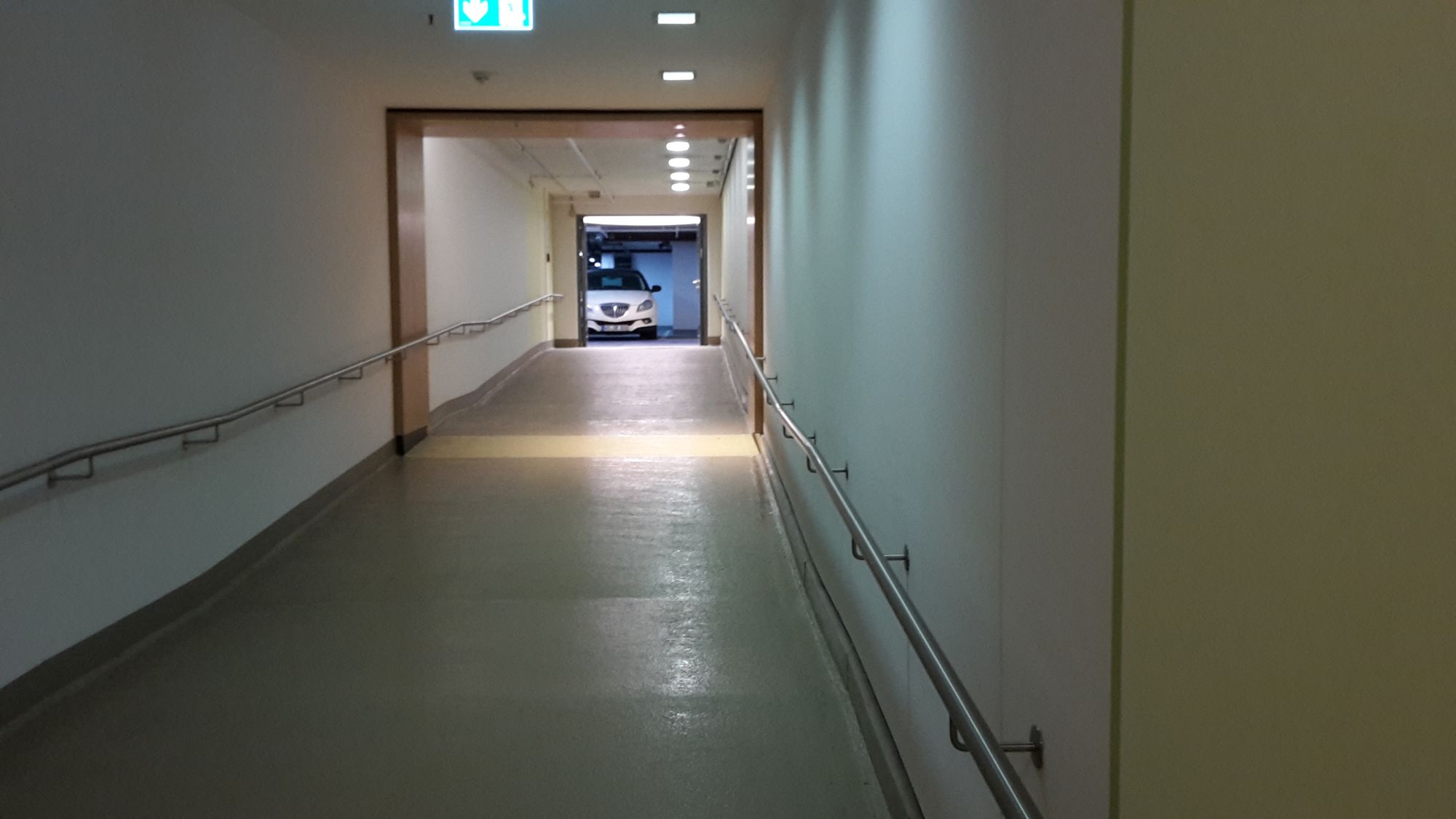 20151230_182147 mid-1.jpg