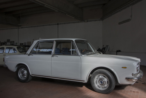 2015.04.02 - sassari - auto - marchesi - lancia 2000 i.e. 1974 - 02.jpg