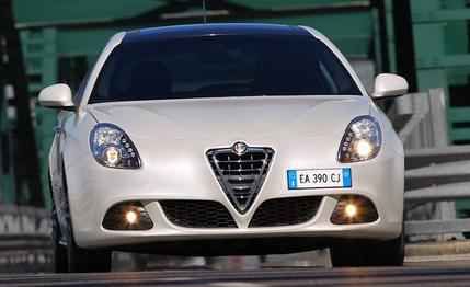 2010-alfa-romeo-giulietta-review-car-and-driver-photo-346282-s-429x262.jpg