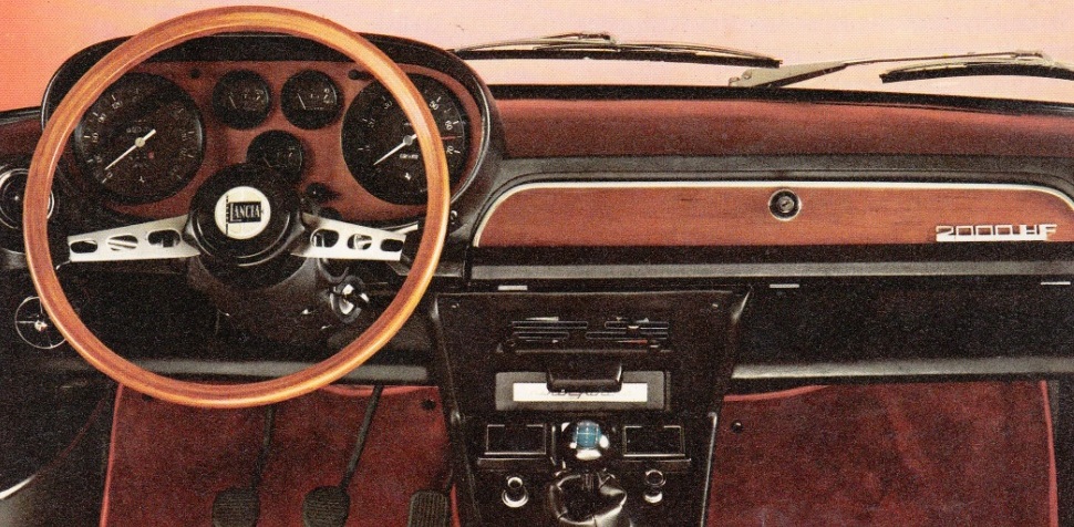 cruscotto hf 20001.jpg