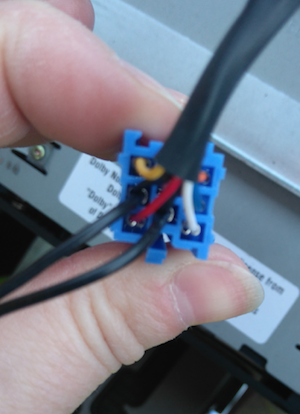 yatour stecker.png