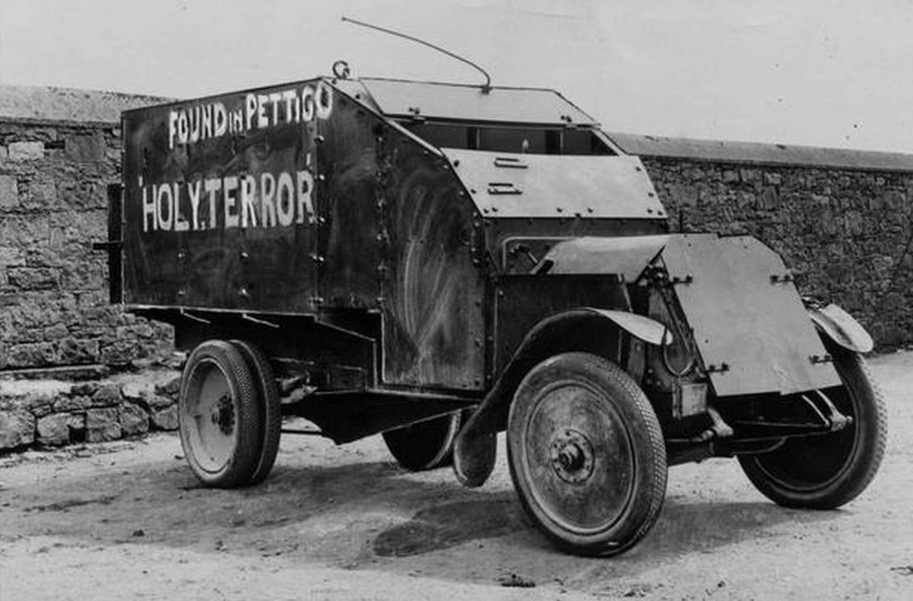 1921-lancia-triota-1921-armoured-truck-captured-from-the-british-forces-by-the-ira.jpg