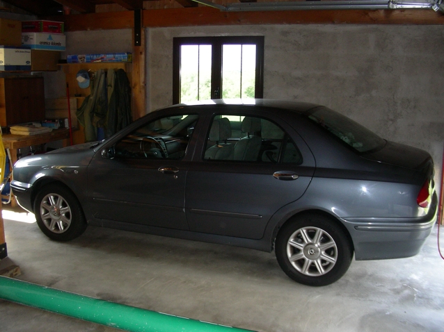 lancia lybra 1.8 16v lx12.jpg