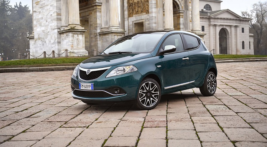 lancia ypsilon.jpg