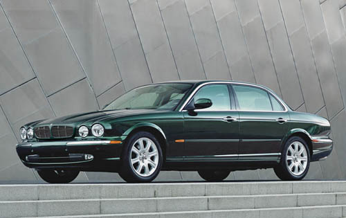 jaguar green 01.jpg
