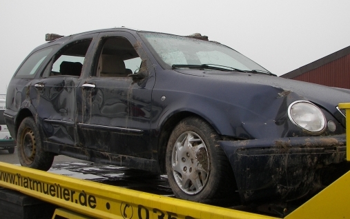 unfallwagen.jpg