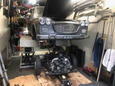 Subframe onder auto vandaan.jpeg