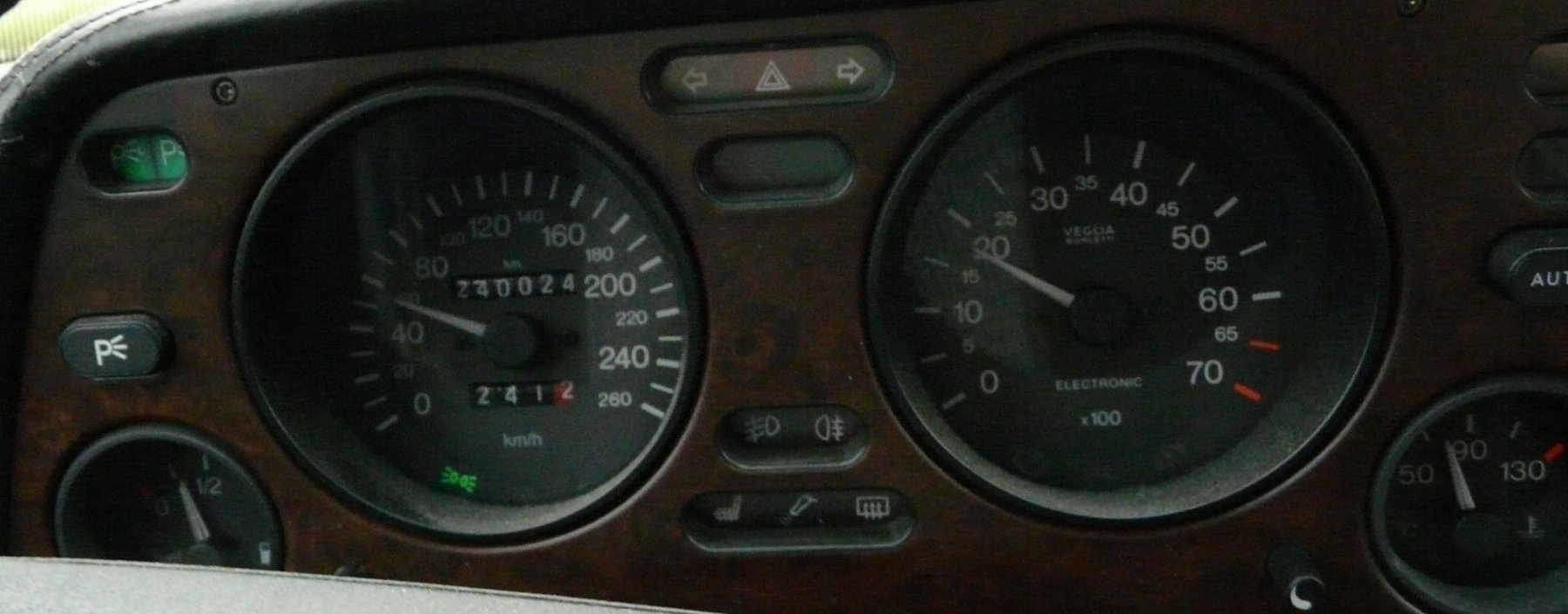 240024s.jpg