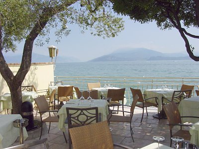 come si mangia bene sul lago!.jpg