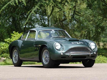 aston martin.jpg