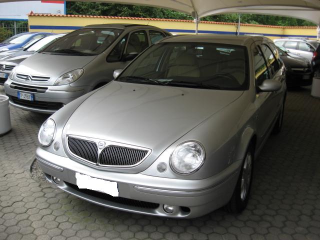 lancia lybra 014.jpg