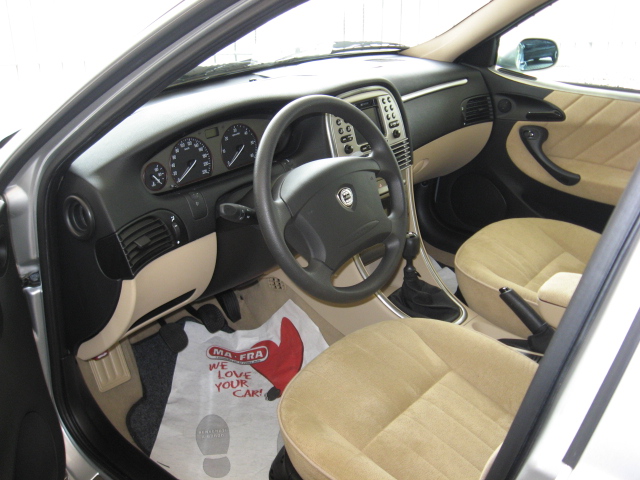 lancia lybra 018.jpg