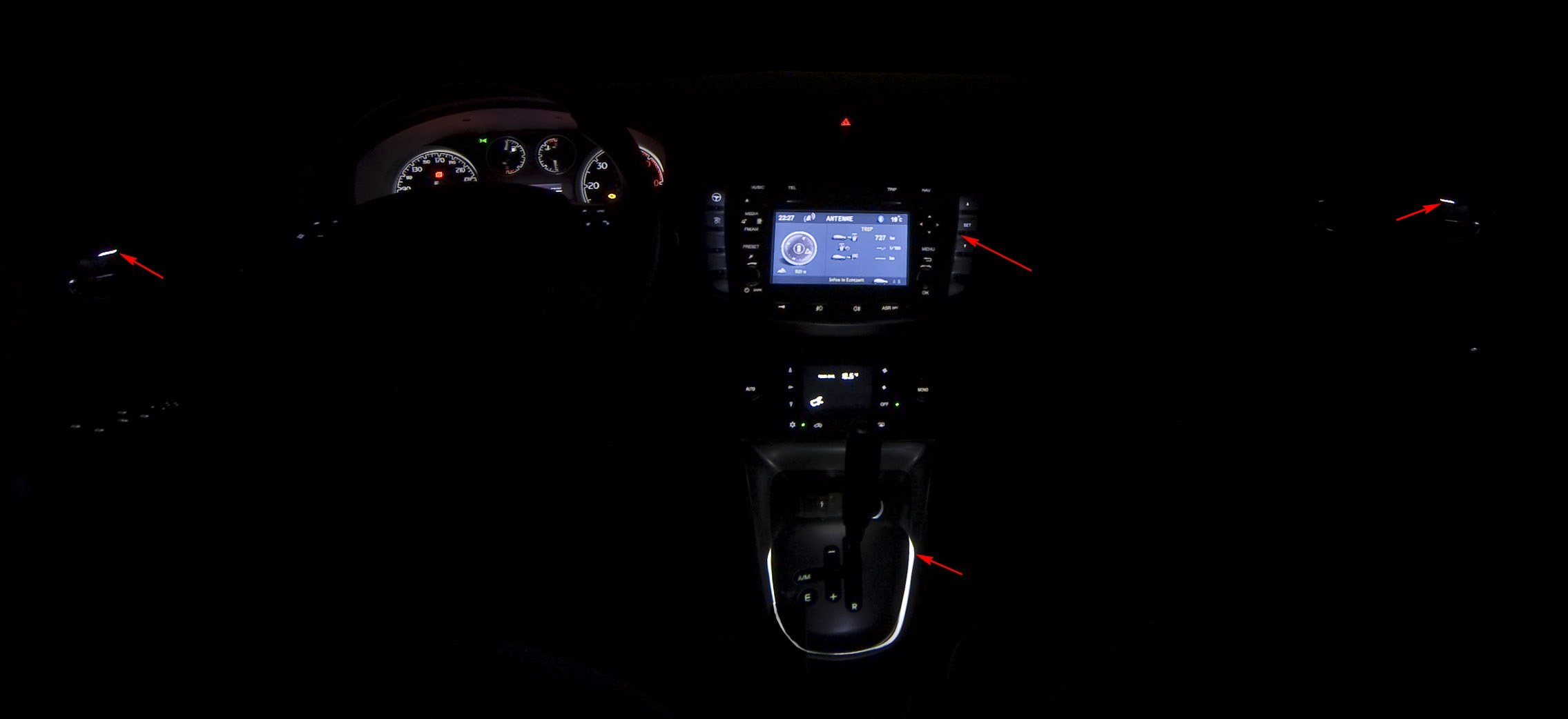 car indoor_cr.jpg