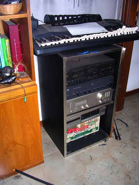 img054_p369.jpg